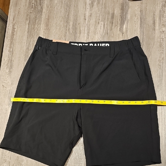 Eddie Bauer Black Flat Front Shorts for Versatile Wear - Picture 5 of 10